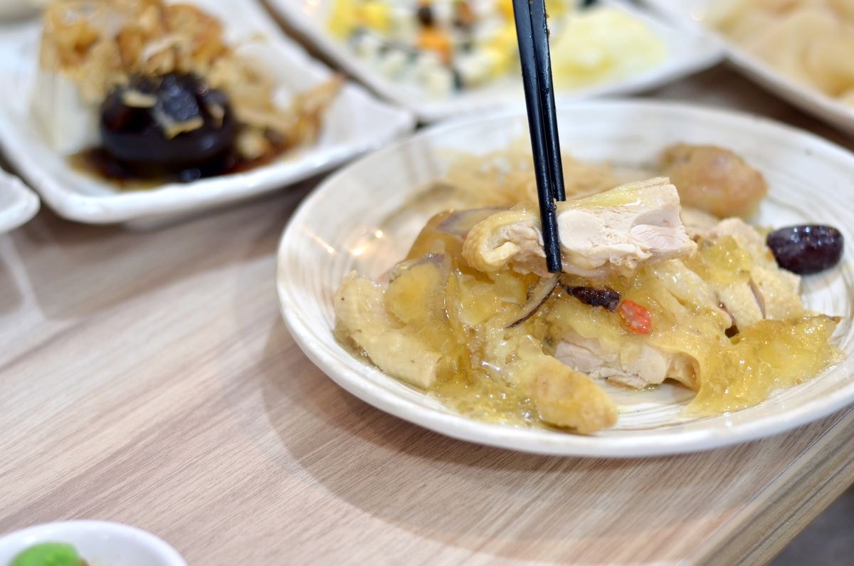 新北市新店區。七張米粉湯 || 新店人氣老牌米粉湯,營業至凌晨3點,夜貓族也能爽爽吃的新店區宵夜 - 第23張圖