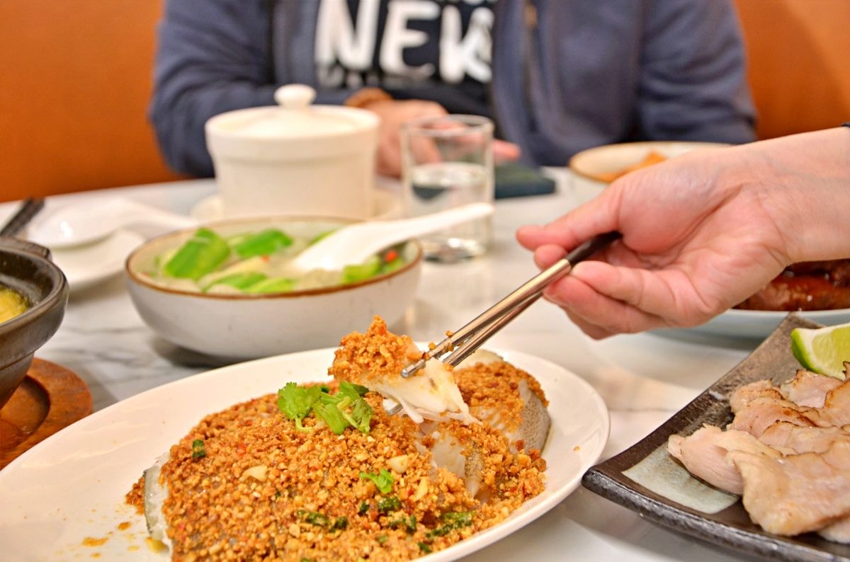 新北市板橋區。皇品中華樓 || 人少也能享用的美味館子功夫菜,新埔捷運站旁的三猿廣場,聚餐超便利 - 第12張圖