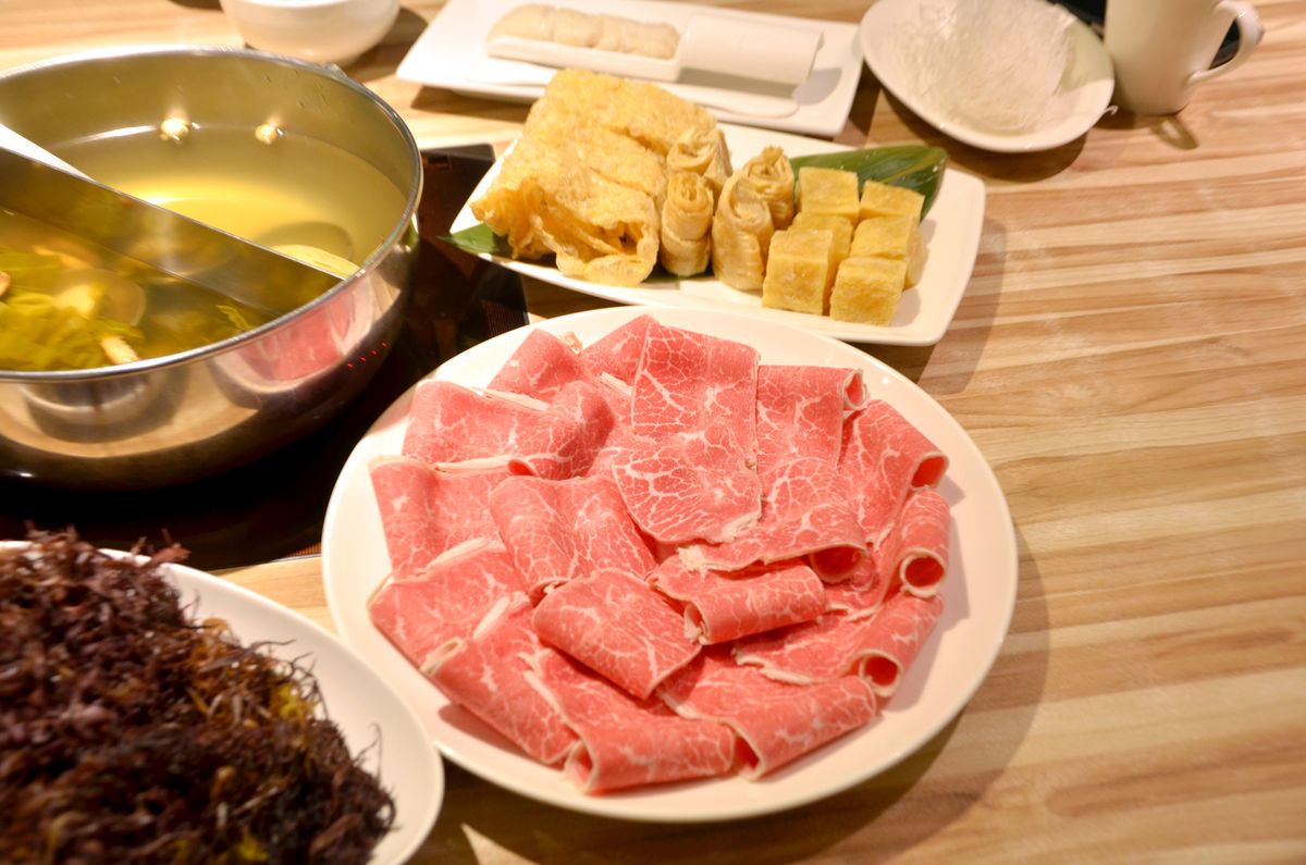 汆食 作伙鍋(台北中山店) || 親子友善與食材誠意兼具的火鍋空間 中山區聚餐推薦 - 第11張圖