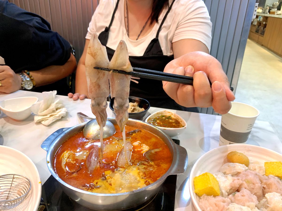 新莊平價火鍋推薦|韓哥哥石頭火鍋,平日午餐9起,超過50種食材吃到飽。新北石頭火鍋推薦 - 第45張圖