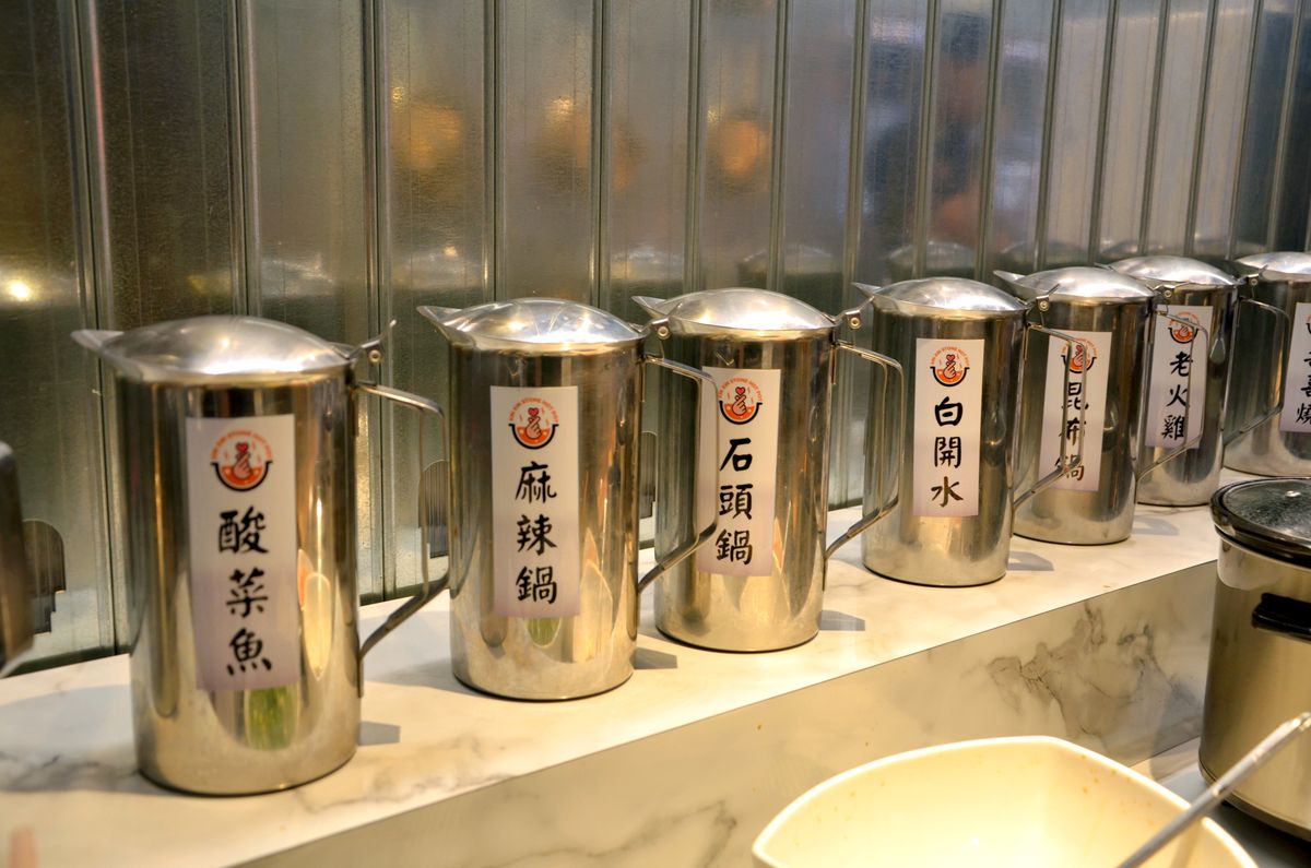 新莊平價火鍋推薦|韓哥哥石頭火鍋,平日午餐9起,超過50種食材吃到飽。新北石頭火鍋推薦 - 第5張圖