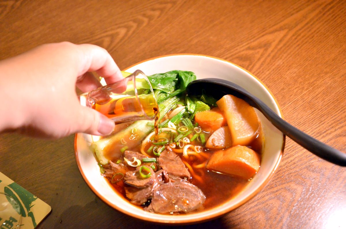 板橋美食推薦|瓢記PIAO JI台式餐酒館:野格牛肉麵+創意調酒,台味與酒香 深夜小酌聚餐新熱點 - 第6張圖