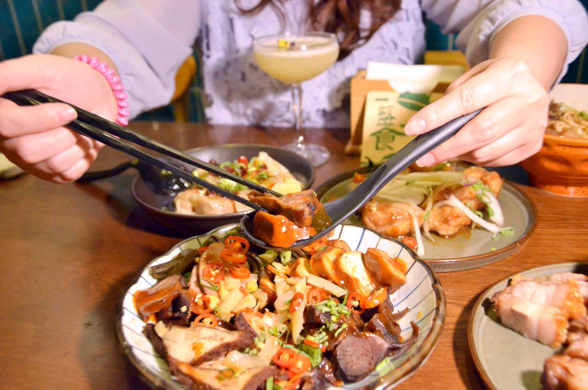 板橋美食推薦|瓢記PIAO JI台式餐酒館:野格牛肉麵+創意調酒,台味與酒香 深夜小酌聚餐新熱點 - 第20張圖