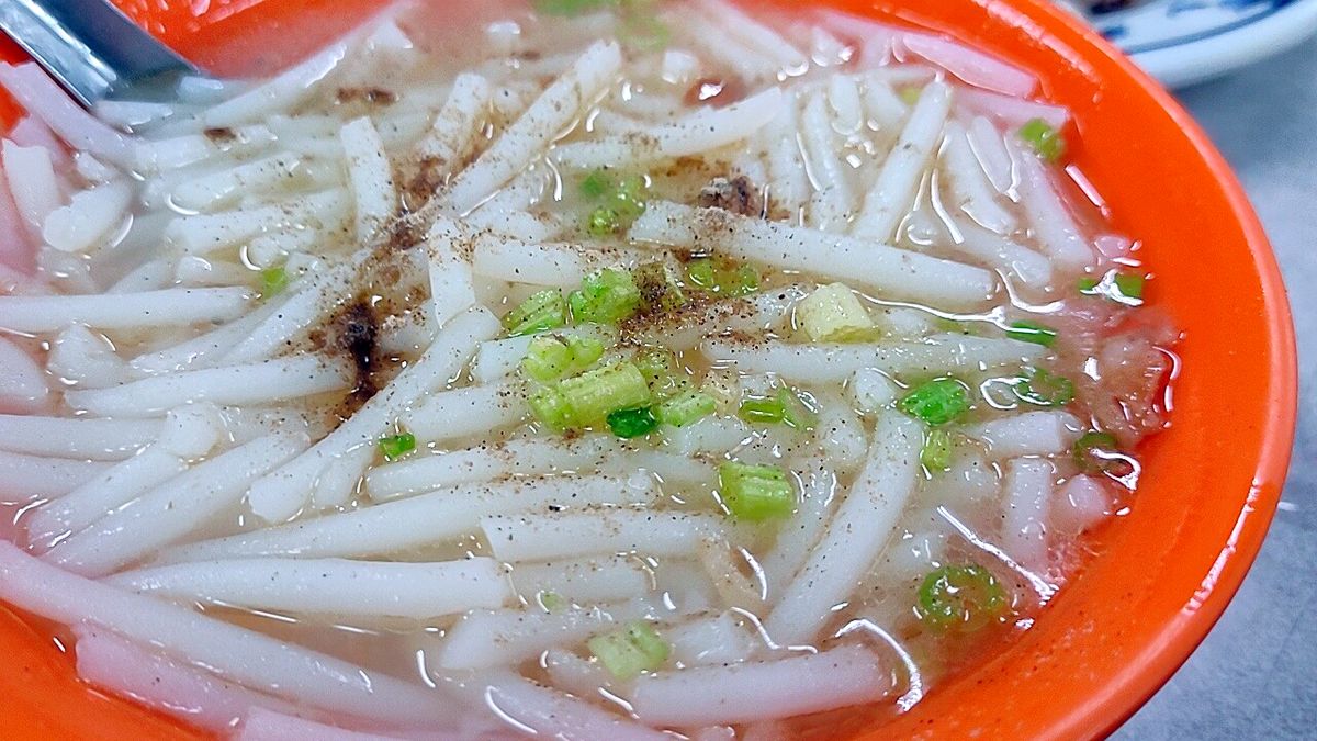 勇伯米粉湯|新店50年以上老店米粉湯搭黑白切的庶民美味 - 第9張圖