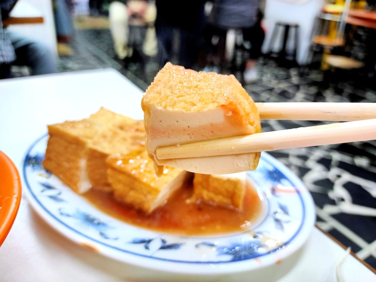 勇伯米粉湯|新店50年以上老店米粉湯搭黑白切的庶民美味 - 第11張圖