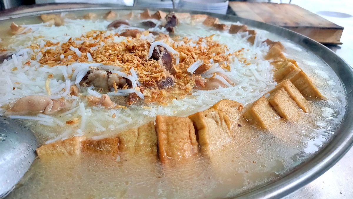 勇伯米粉湯|新店50年以上老店米粉湯搭黑白切的庶民美味 - 第2張圖