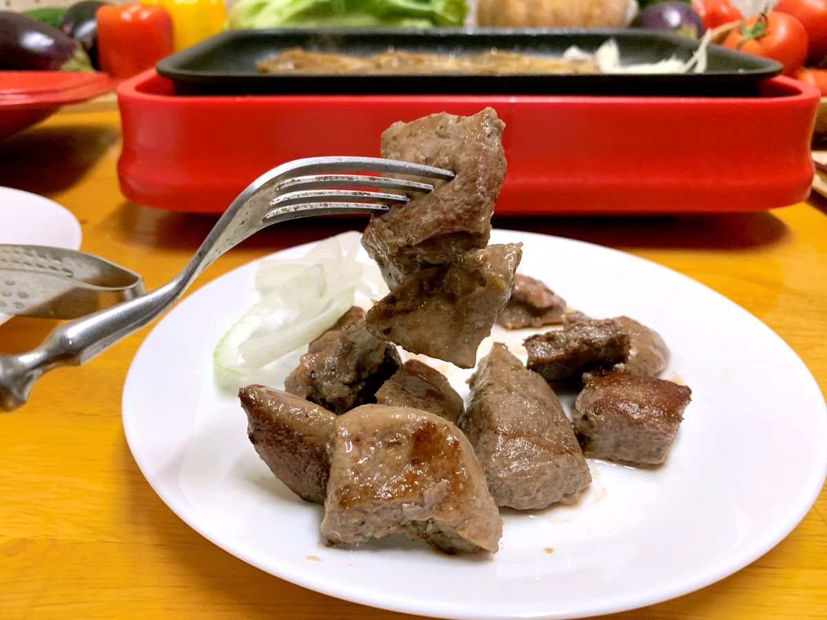 【中秋好評烤肉組分享】零備料、免醃製!小宅市集x成功牛排聯名「7件烤肉組」開箱實測 - 第22張圖