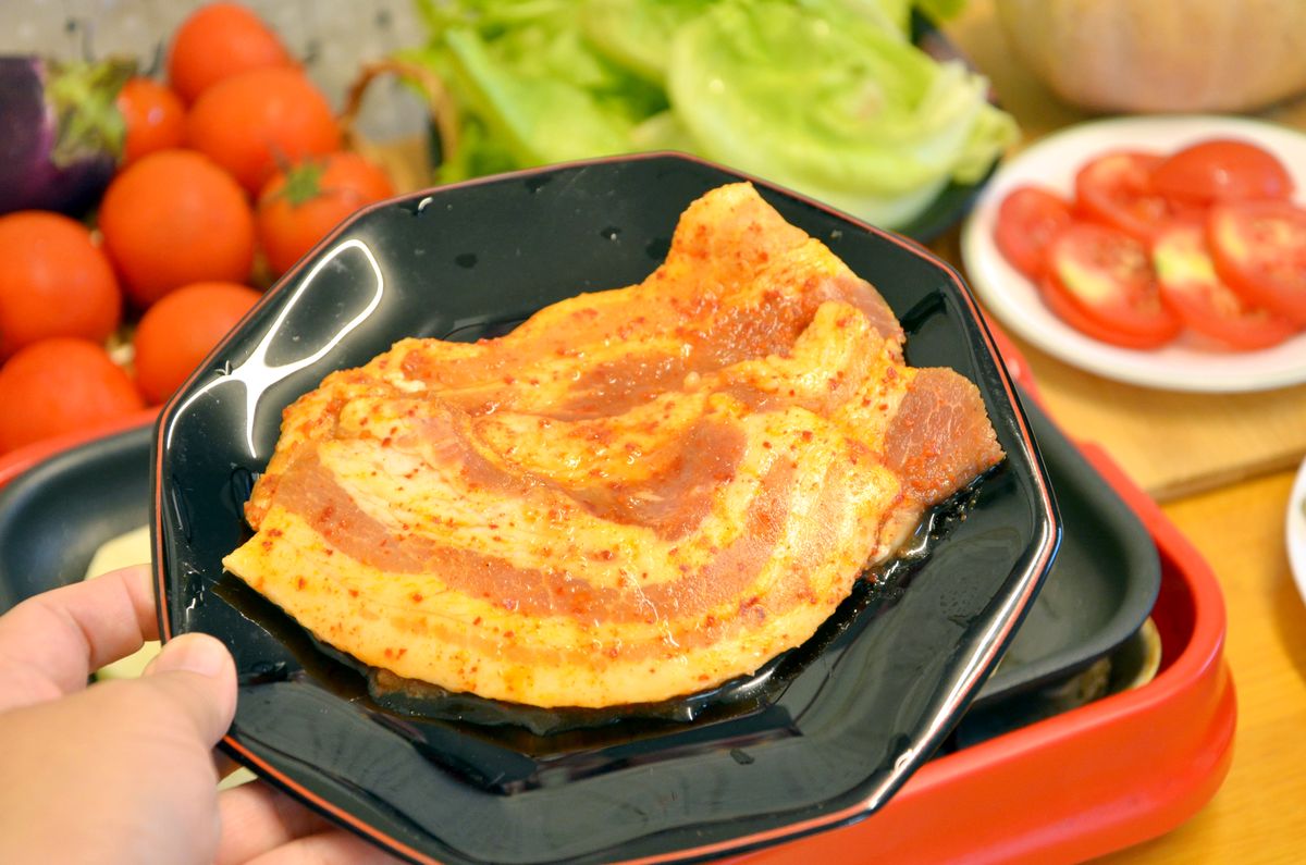 【中秋好評烤肉組分享】零備料、免醃製!小宅市集x成功牛排聯名「7件烤肉組」開箱實測 - 第13張圖