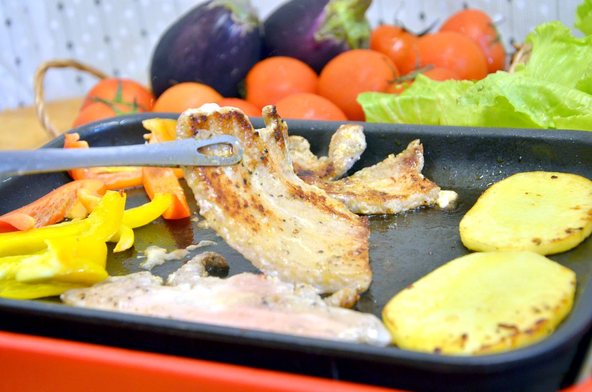 【中秋好評烤肉組分享】零備料、免醃製!小宅市集x成功牛排聯名「7件烤肉組」開箱實測 - 第17張圖