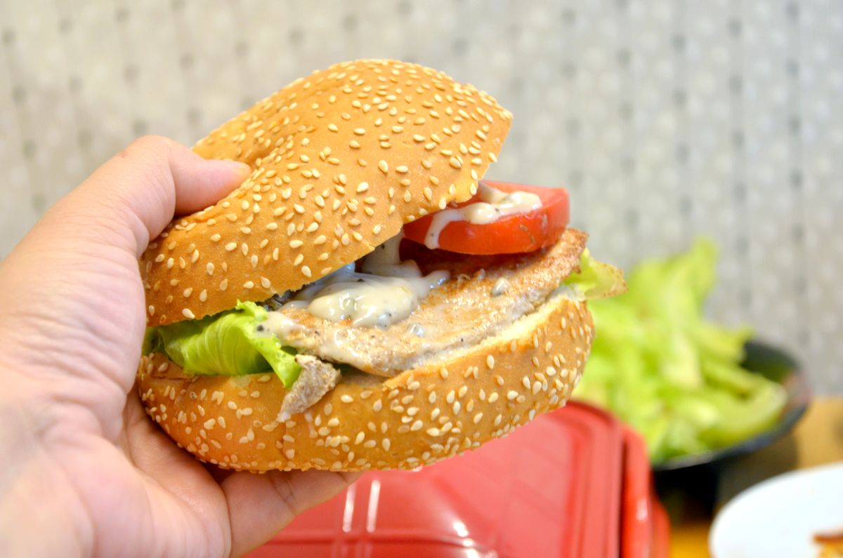 【中秋好評烤肉組分享】零備料、免醃製!小宅市集x成功牛排聯名「7件烤肉組」開箱實測 - 第23張圖