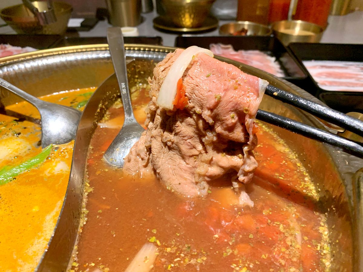 永和壽喜燒推薦!呼穀壽喜燒必吃亮點解鎖:肉控、甜點控都滿意,平日午餐最低只要388起,豆穌朋泡芙無限爽吃 - 第10張圖