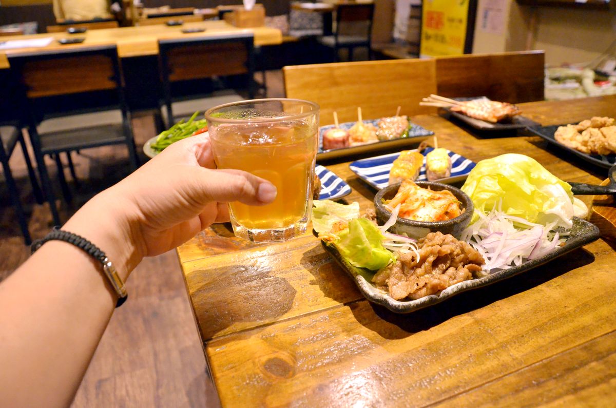 市府站串燒居酒屋。激安の食事酒場,多款串燒口感豐富不膩口,598元啤酒清酒喝到飽超划算,下班聚餐好選擇 - 第4張圖