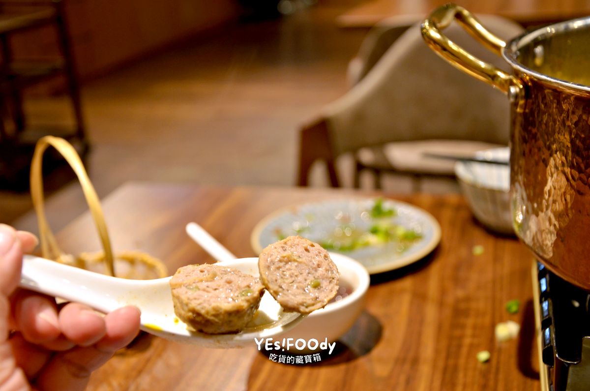 松山區美食 潮牛殿溫體牛創意鍋物 雲月見牛飯超銷魂 厚白牛骨湯頭溫潤 手沖溫體牛嫩度滿分 - 第17張圖 松山區美食 潮牛殿溫體牛創意鍋物 雲月見牛飯超銷魂 厚白牛骨湯頭溫潤 手沖溫體牛嫩度滿分