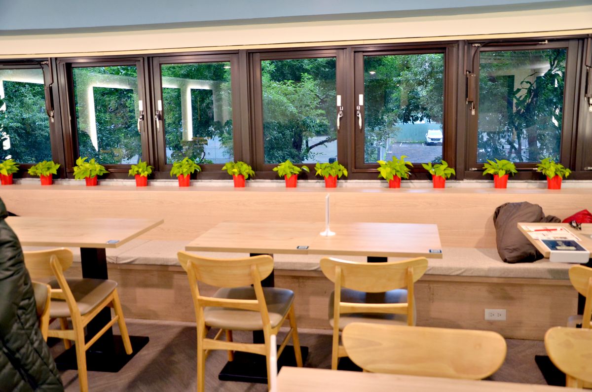 三重筆電友善咖啡廳 Cozy coffee可集咖啡 必吃早餐限定金沙豬肉排巧巴達 有WiFi插座與舒適沙發位