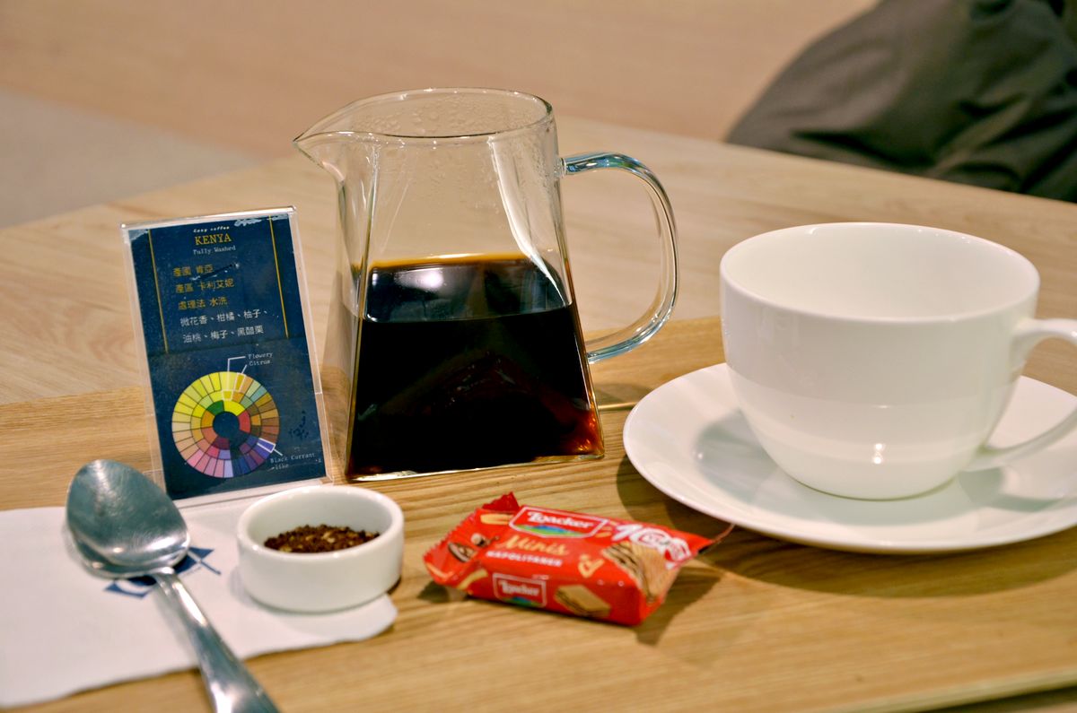 三重筆電友善咖啡廳 Cozy coffee可集咖啡 必吃早餐限定金沙豬肉排巧巴達 有WiFi插座與舒適沙發位