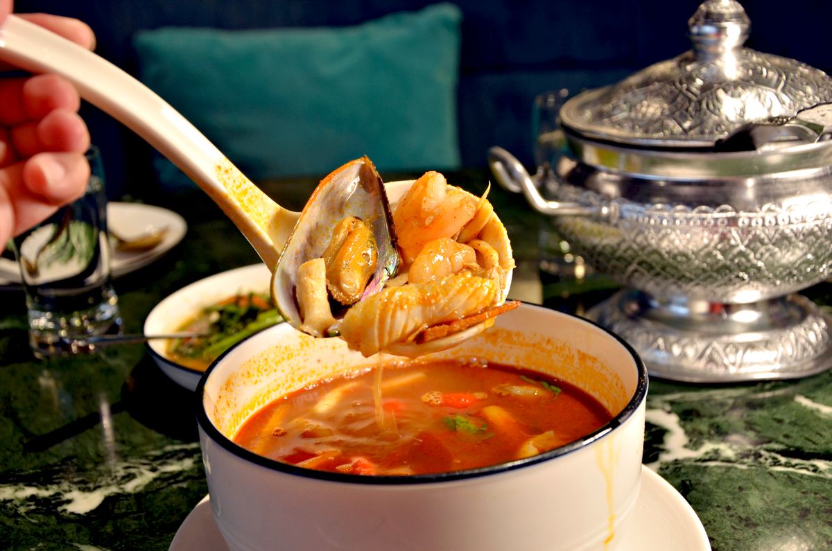 Siam Siam 泰式料理土城店開箱 份量大的火山排骨,讓人想多吃碗飯的道地泰味 挑高包廂適合聚餐 - 第16張圖 Siam Siam 泰式料理土城店開箱 份量大的火山排骨,讓人想多吃碗飯的道地泰味 挑高包廂適合聚餐