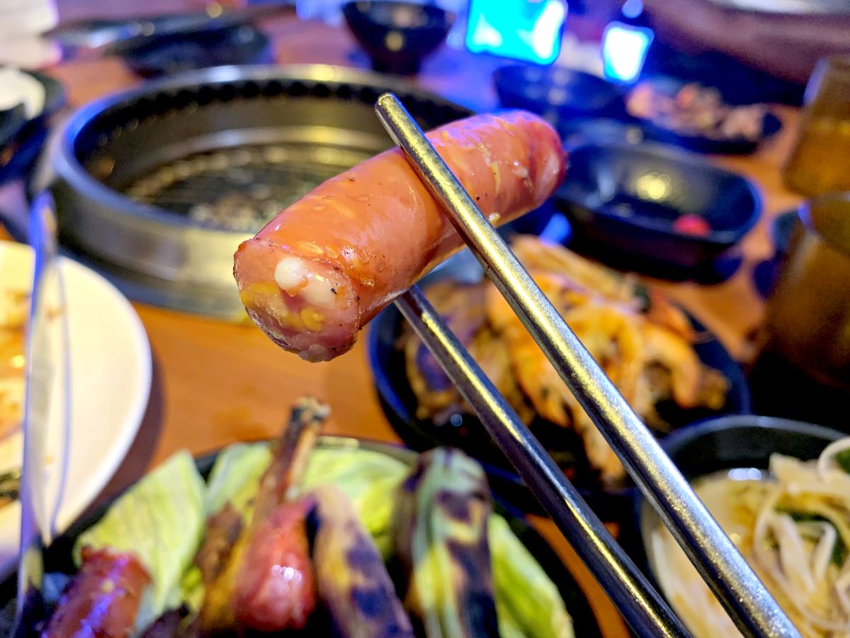 我!就厲害燒肉西門珍饌店 台北火烤兩吃百樣食材、哈根達斯、啤酒無限享用！冬日限定火鍋登場，銅板價加碼夢幻食材吃到飽！