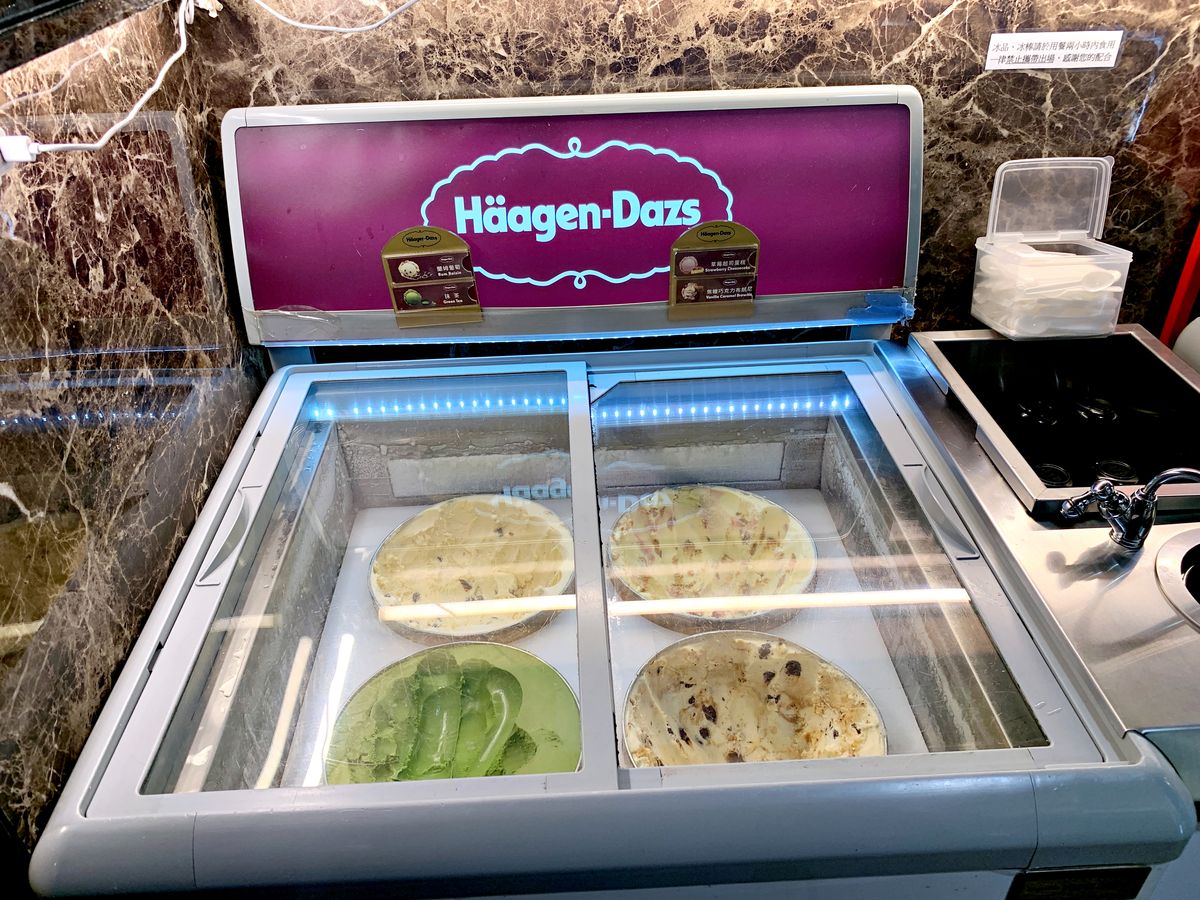 我!就厲害燒肉西門珍饌店 台北火烤兩吃百樣食材、哈根達斯、啤酒無限享用！冬日限定火鍋登場，銅板價加碼夢幻食材吃到飽！