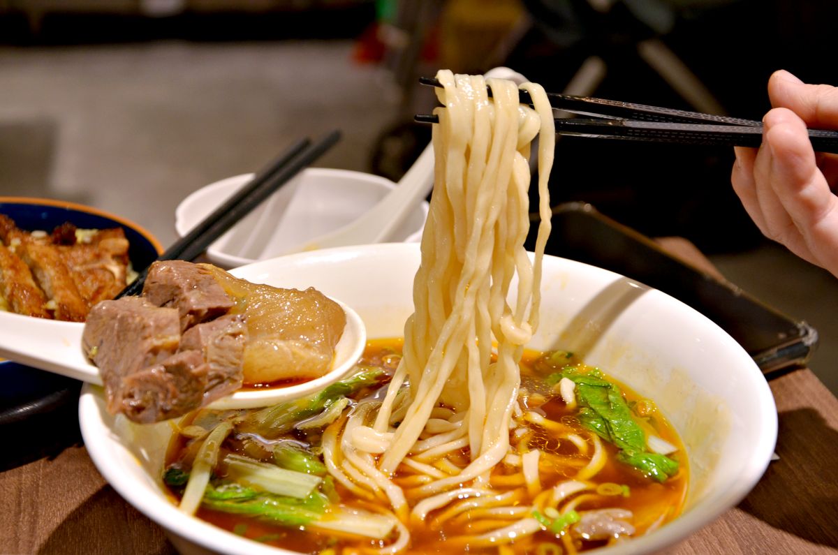 麻膳堂新店裕隆城店 15年質感台味 推薦必點麻辣牛肉麵與滷到噴汁的腸旺臭豆腐 新店裕隆城美食 - 第22張圖 麻膳堂新店裕隆城店 15年質感台味 推薦必點麻辣牛肉麵與滷到噴汁的腸旺臭豆腐 新店裕隆城美食