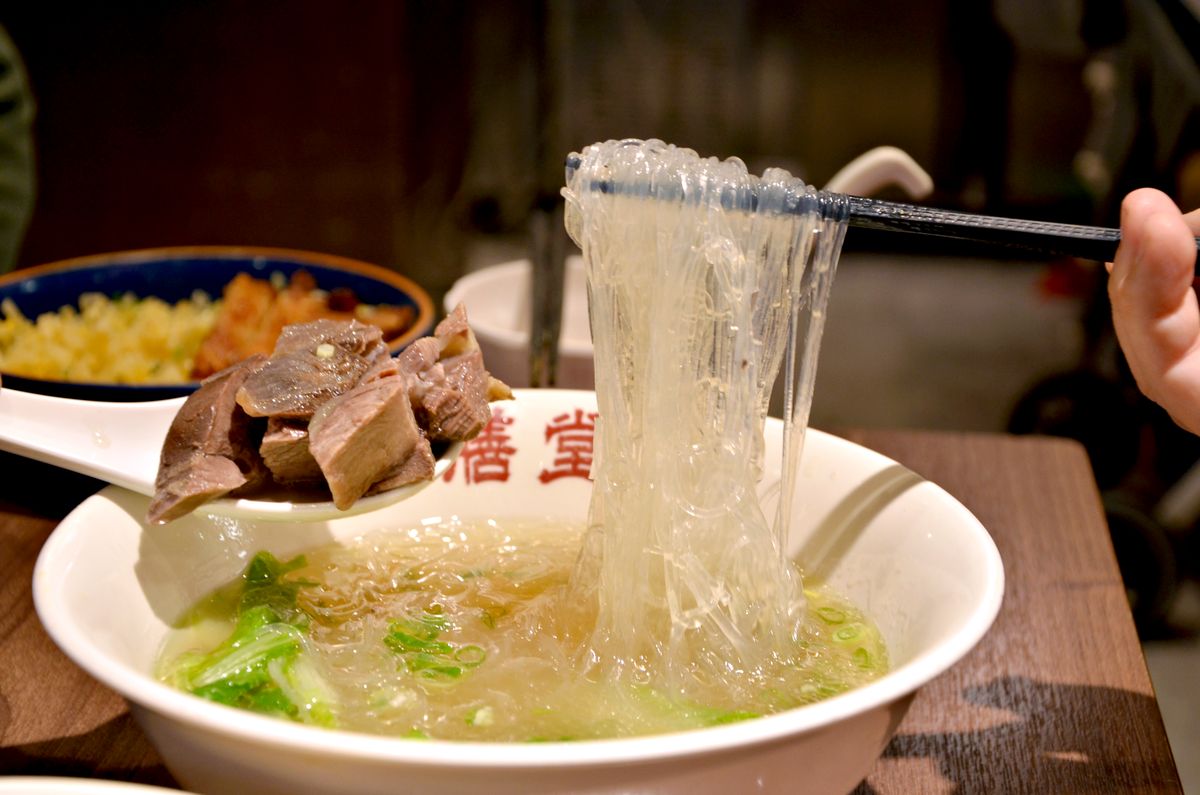 麻膳堂新店裕隆城店 15年質感台味 推薦必點麻辣牛肉麵與滷到噴汁的腸旺臭豆腐 新店裕隆城美食 - 第23張圖 麻膳堂新店裕隆城店 15年質感台味 推薦必點麻辣牛肉麵與滷到噴汁的腸旺臭豆腐 新店裕隆城美食