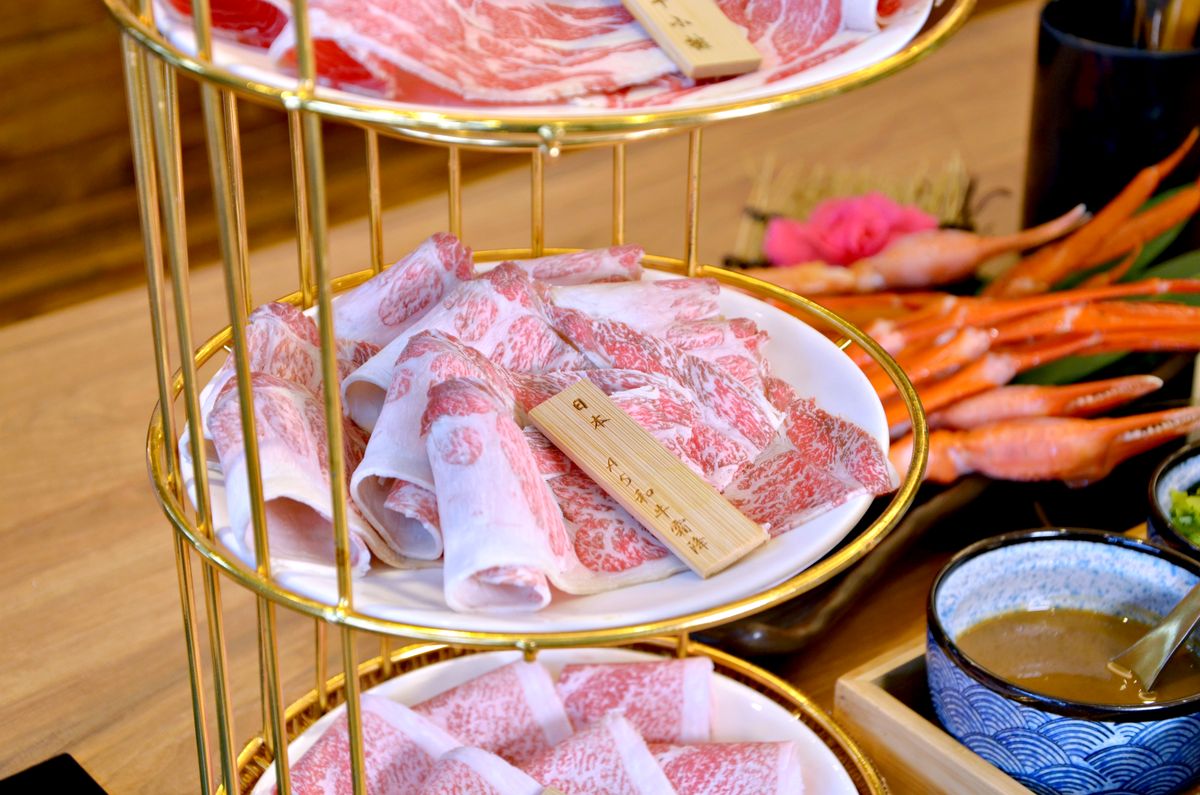 鶯歌美食推薦 吾王開鍋鶯歌旗艦店 日本 A5 和牛生蠔肉與松葉蟹腳的吃到飽盛宴 - 第9張圖 鶯歌美食推薦 吾王開鍋鶯歌旗艦店 日本 A5 和牛生蠔肉與松葉蟹腳的吃到飽盛宴