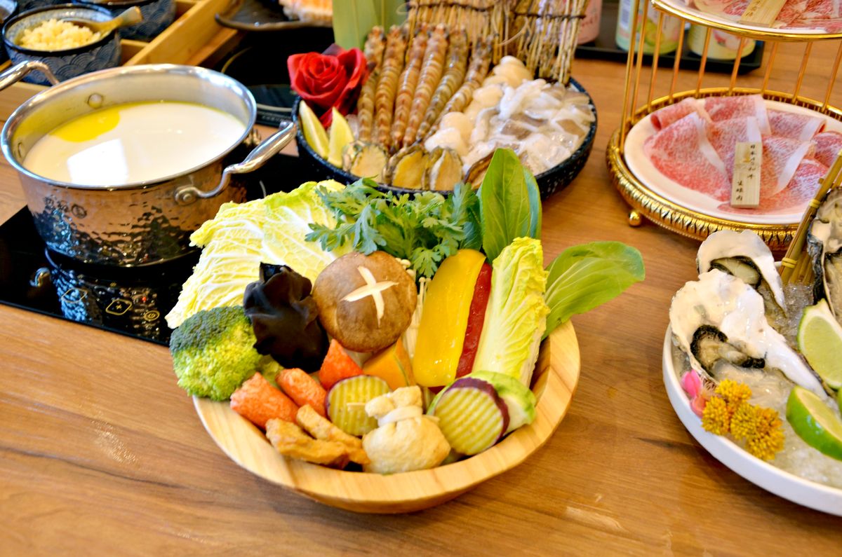 鶯歌美食推薦 吾王開鍋鶯歌旗艦店 日本 A5 和牛生蠔肉與松葉蟹腳的吃到飽盛宴 - 第14張圖 鶯歌美食推薦 吾王開鍋鶯歌旗艦店 日本 A5 和牛生蠔肉與松葉蟹腳的吃到飽盛宴