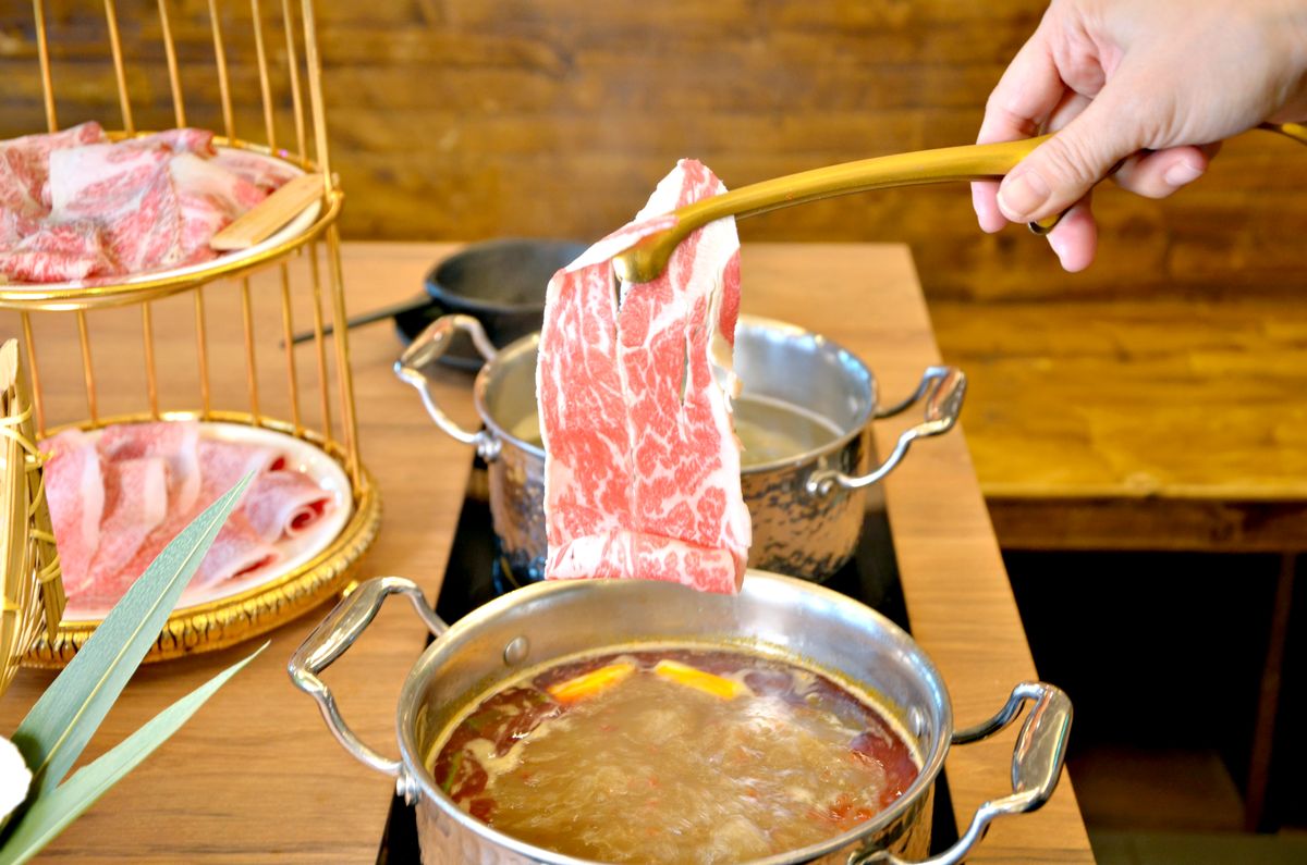 鶯歌美食推薦 吾王開鍋鶯歌旗艦店 日本 A5 和牛生蠔肉與松葉蟹腳的吃到飽盛宴 - 第7張圖 鶯歌美食推薦 吾王開鍋鶯歌旗艦店 日本 A5 和牛生蠔肉與松葉蟹腳的吃到飽盛宴