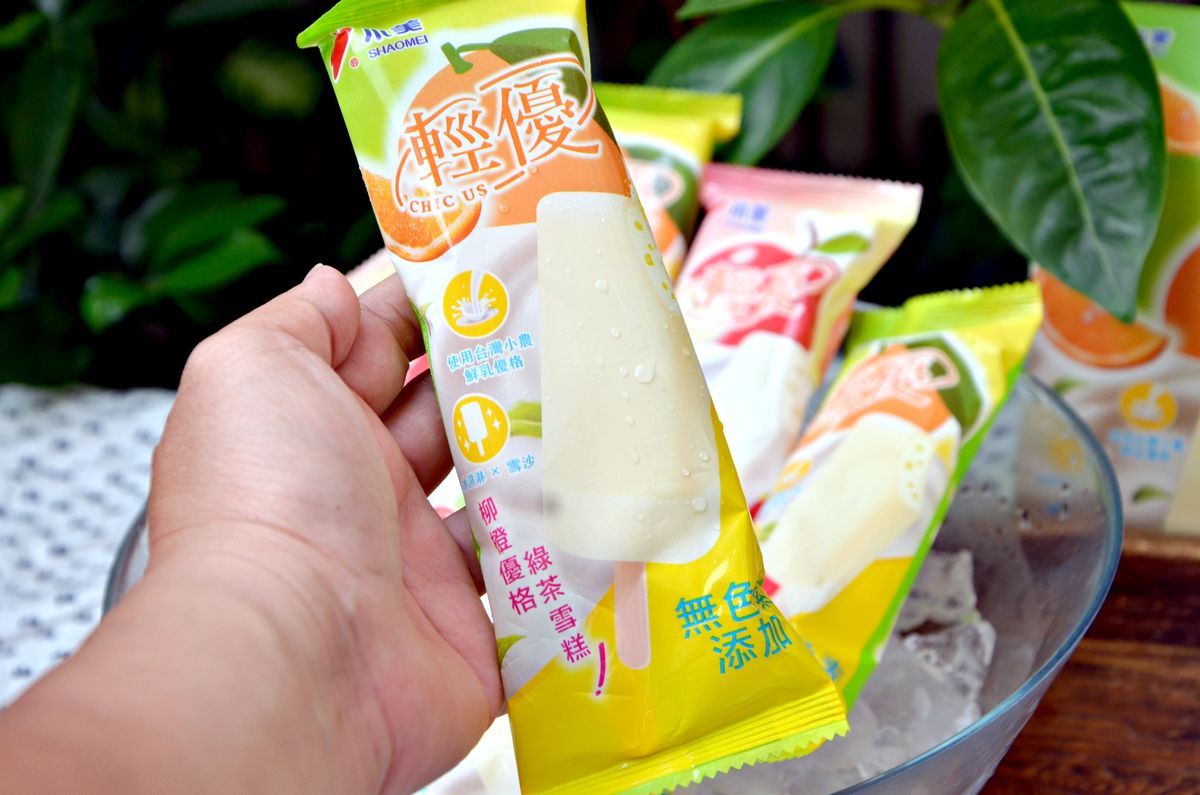 全家超商冰品開箱 小美輕優果茶優格雪糕結合雪沙與冰淇淋層次感 - 第5張圖 全家超商冰品開箱 小美輕優果茶優格雪糕結合雪沙與冰淇淋層次感