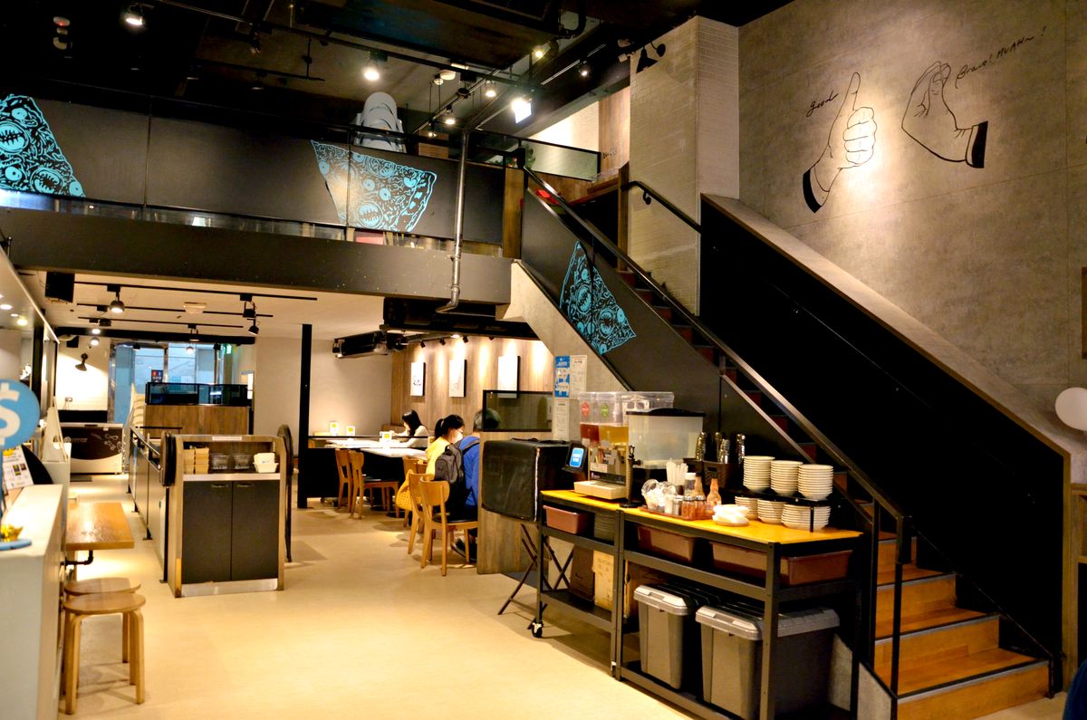 內湖比薩推薦 客意直火比薩 (內科西湖店) 母親節聚餐必點櫻花蝦海風比薩,義大利百年工法直火窯烤爐 烘烤鎖住鮮美 復古布丁收尾超滿足! - 第4張圖 內湖比薩推薦 客意直火比薩 (內科西湖店) 母親節聚餐必點櫻花蝦海風比薩,義大利百年工法直火窯烤爐 烘烤鎖住鮮美 復古布丁收尾超滿足!
