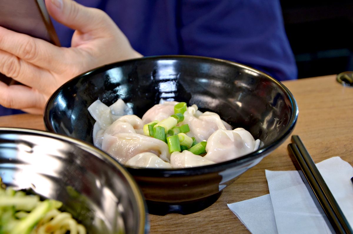 台北東區忠孝敦化美食 大龍袍食坊 隱藏版川味麵食與麻香冷滷超涮嘴 - 第5張圖 台北東區忠孝敦化美食 大龍袍食坊 隱藏版川味麵食與麻香冷滷超涮嘴