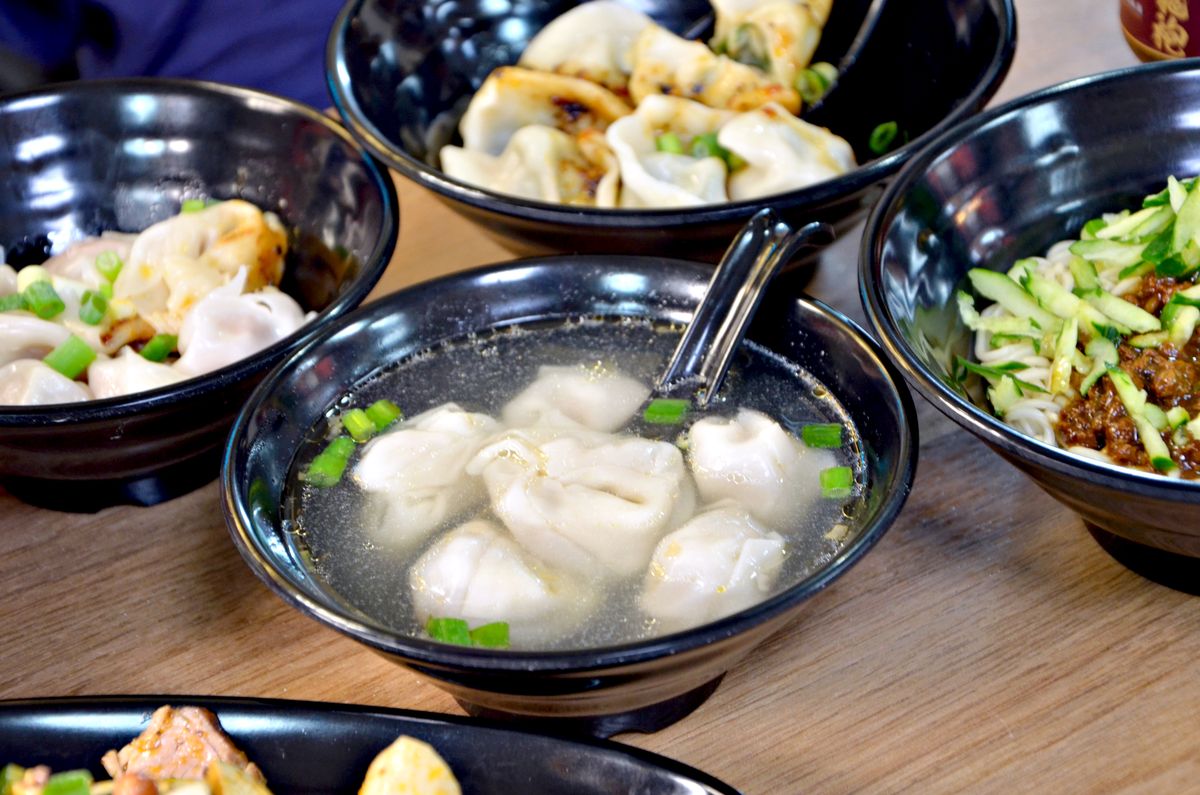 台北東區忠孝敦化美食 大龍袍食坊 隱藏版川味麵食與麻香冷滷超涮嘴 - 第12張圖 台北東區忠孝敦化美食 大龍袍食坊 隱藏版川味麵食與麻香冷滷超涮嘴