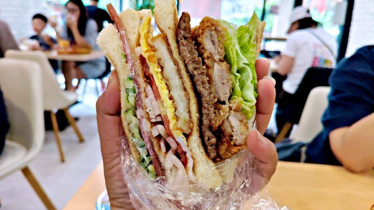 新店早餐推薦 呷尚寶 別再吃空虛早餐了 新店二十張路這間的爆量蔬菜總匯三明治好驚艷