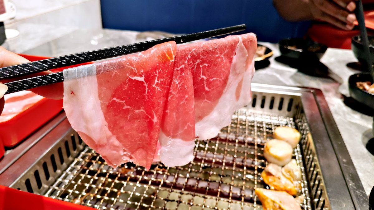 龜山林口火鍋吃到飽推薦 小蒙牛頂級麻辣養生鍋林口店,999元三國和牛吃到飽,還能升級火烤兩吃 - 第14張圖 龜山林口火鍋吃到飽推薦 小蒙牛頂級麻辣養生鍋林口店,999元三國和牛吃到飽,還能升級火烤兩吃