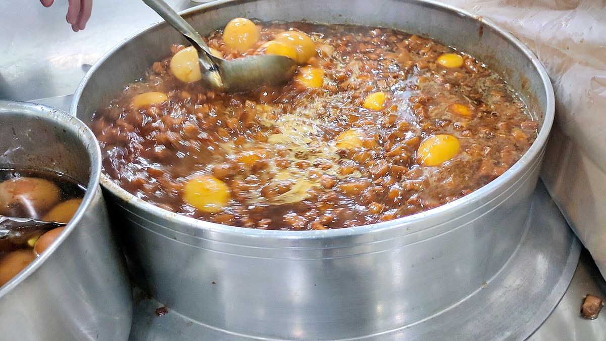濱江市場美食推薦 金仙魚丸店總店 滿滿膠質魯肉飯與好吃炸排骨,中山區便當人氣老店 - 第13張圖 濱江市場美食推薦 金仙魚丸店總店 滿滿膠質魯肉飯與好吃炸排骨,中山區便當人氣老店