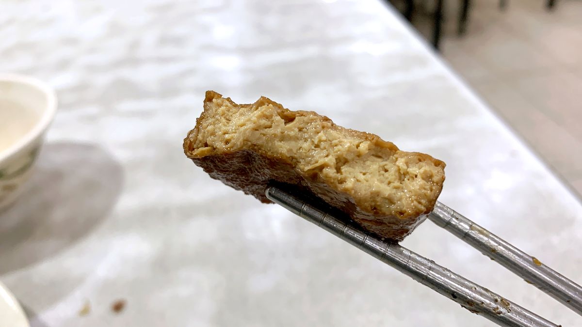濱江市場美食推薦 金仙魚丸店總店 滿滿膠質魯肉飯與好吃炸排骨,中山區便當人氣老店 - 第12張圖 濱江市場美食推薦 金仙魚丸店總店 滿滿膠質魯肉飯與好吃炸排骨,中山區便當人氣老店
