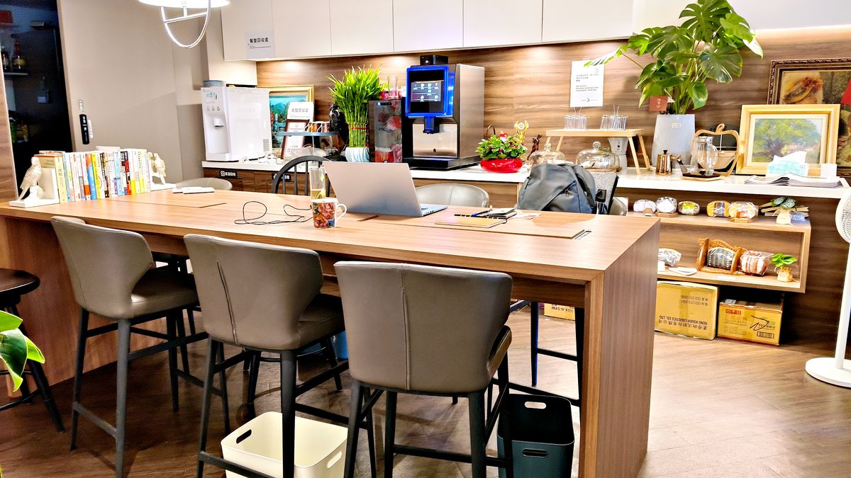 師大不限時深夜咖啡廳 就諦書屋CaféJiudi 每個座位都有插座的筆電友善空間 - 第7張圖 師大不限時深夜咖啡廳 就諦書屋CaféJiudi 每個座位都有插座的筆電友善空間