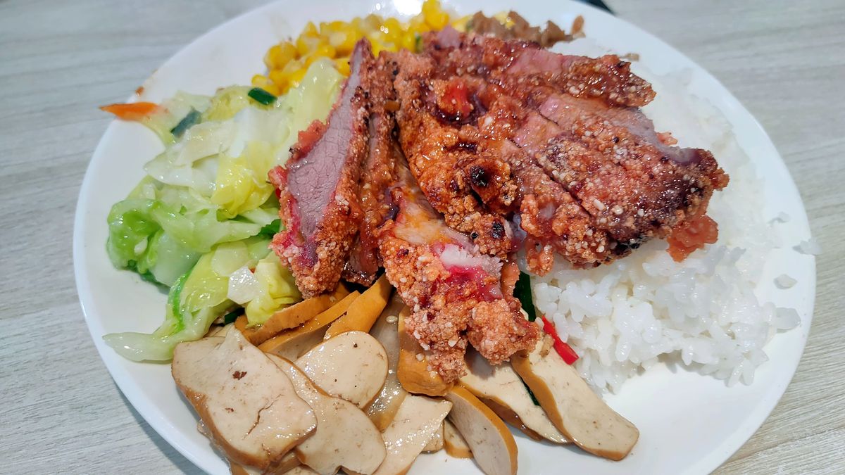 永和必吃紅燒肉推薦阿西燒肉飯 肥瘦比例剛好的酥脆口感 這樣點雙倍肉最過癮 - 第7張圖 永和必吃紅燒肉推薦阿西燒肉飯 肥瘦比例剛好的酥脆口感 這樣點雙倍肉最過癮