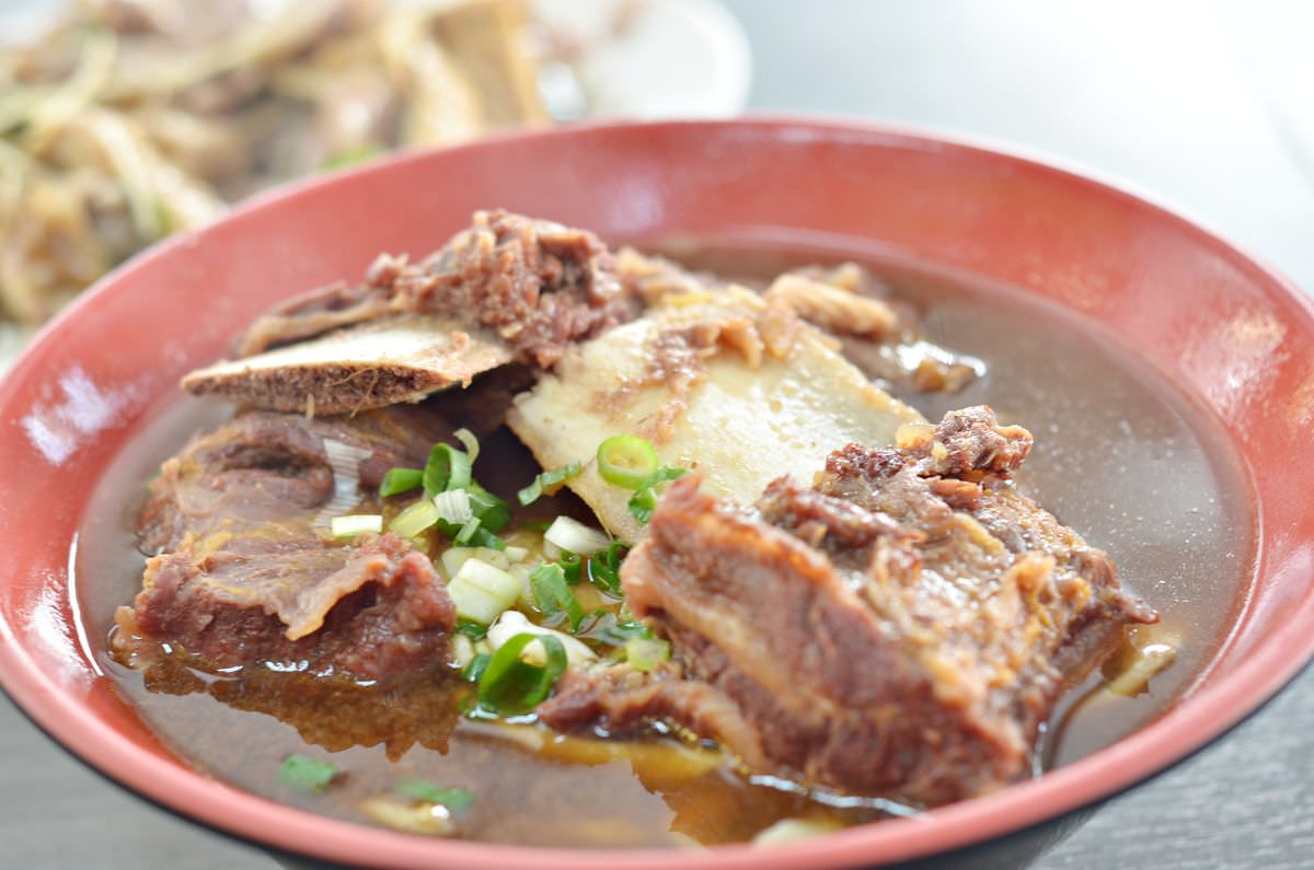 新北新店區。58牛肉麵 || 浮誇牛小排麵,大口吃肉最過癮,安坑輕軌美食順遊提案 #K6安康站 - 第3張圖