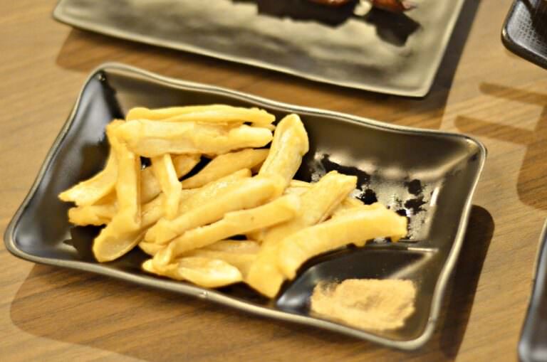 新北新店區。六食酒串 || 職人級火侯串烤,新店大坪林歡聚小酌暢聊居酒屋,晚餐宵夜好去處 - 第23張圖