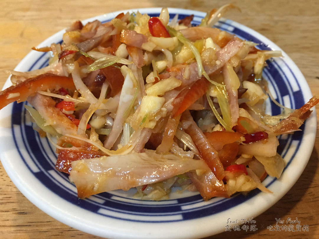 新北新店區。黑莊牛肉麵 || 牛肉大塊且湯頭獨特的原汁牛肉麵 - 第6張圖
