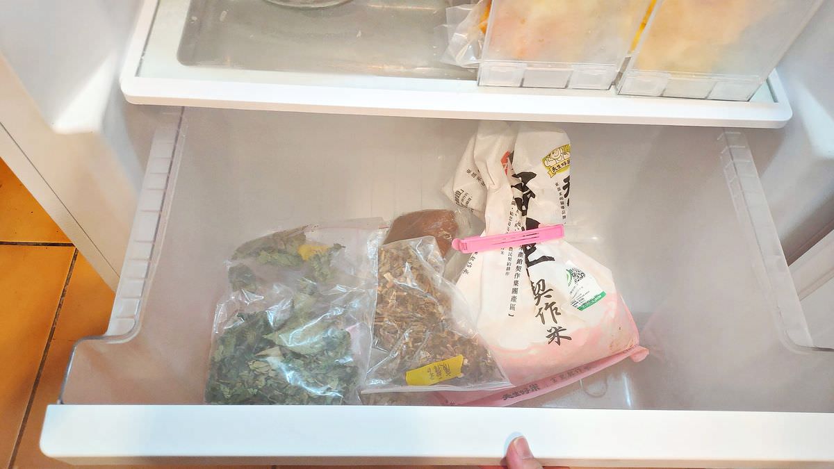 吃貨開箱。富及第405L直立式冷凍櫃 (FRT-U4056MZI) || 每個吃貨都想擁有的美食藏寶箱。節能升級更省電。急速冷凍超保鮮,自動除霜好輕鬆 - 第19張圖