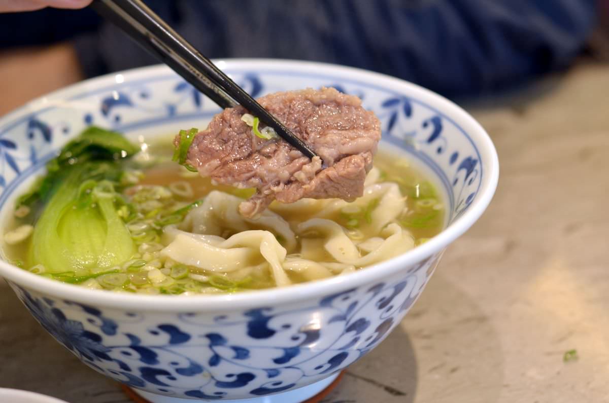 台北市南港區。Neverland Noodle Bar牛肉麵 || 手臂長浮誇牛小排牛肉麵超吸晴,南港必吃牛肉麵推薦 - 第12張圖