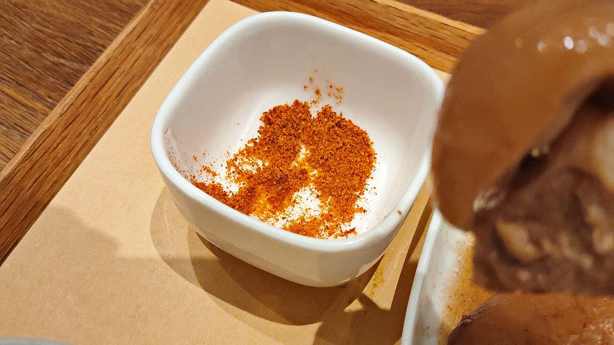 吃貨開箱。加油喜事牛肉麵/滷味 || 一吃就有喜事。武好呷滷味 和 慧牛肉麵,現在通通都吃的到啦 - 第16張圖