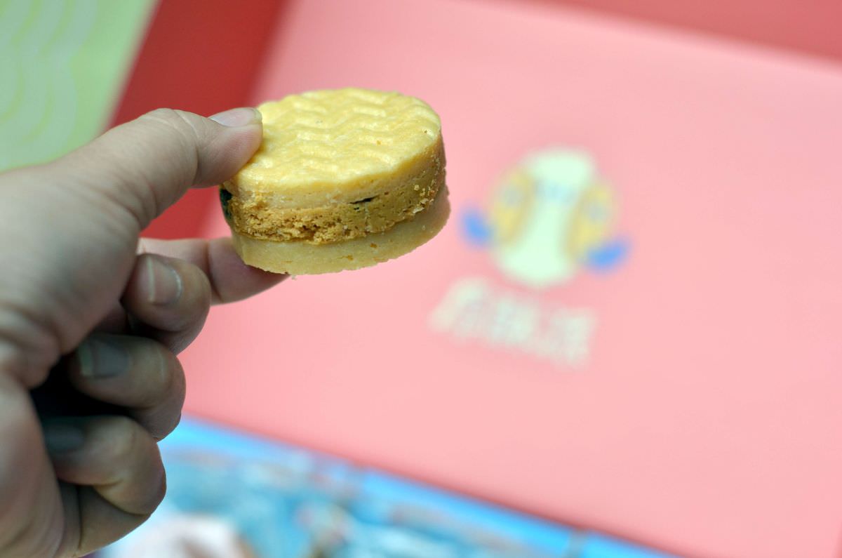 吃貨開箱。透明烤箱 || 厚酥派禮盒,酥脆派餅與濃郁綿密的手工奶酥結合,讓吃貨們的甜點胃得到幸福歡愉的時光 - 第11張圖