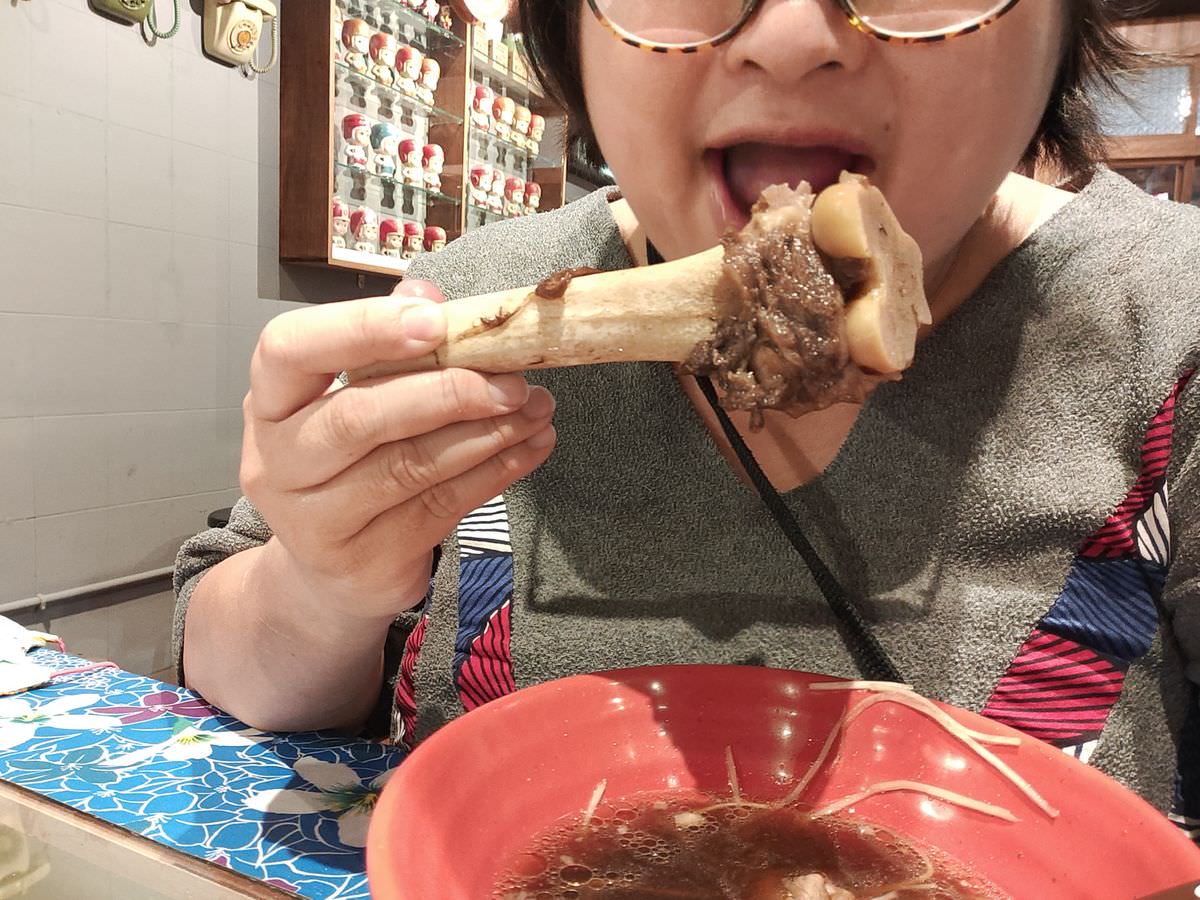 台北文山區。寶杏堂 || 走進台灣懷舊時光,必吃手切滷肉飯溫補羊肉湯 - 第16張圖