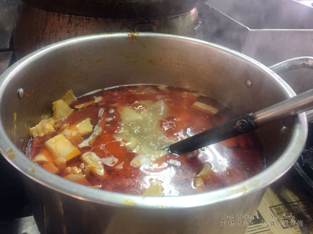 新北新店區。不一羊小羊肉 || 暖心又暖胃的羊肉料理,美味藥膳湯頭還可以續加唷 - 第25張圖