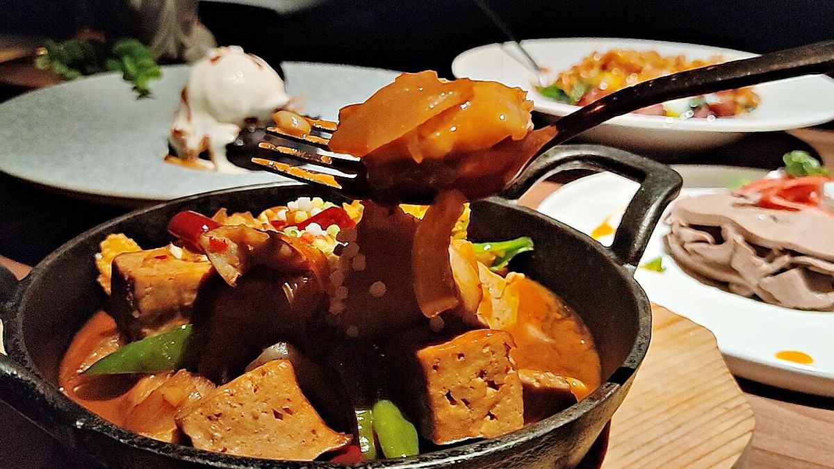 台北市大安區。離城放感情 || 慵懶氛圍感滿點的老宅餐酒館,六張犁聚餐必收口袋名單 - 第16張圖