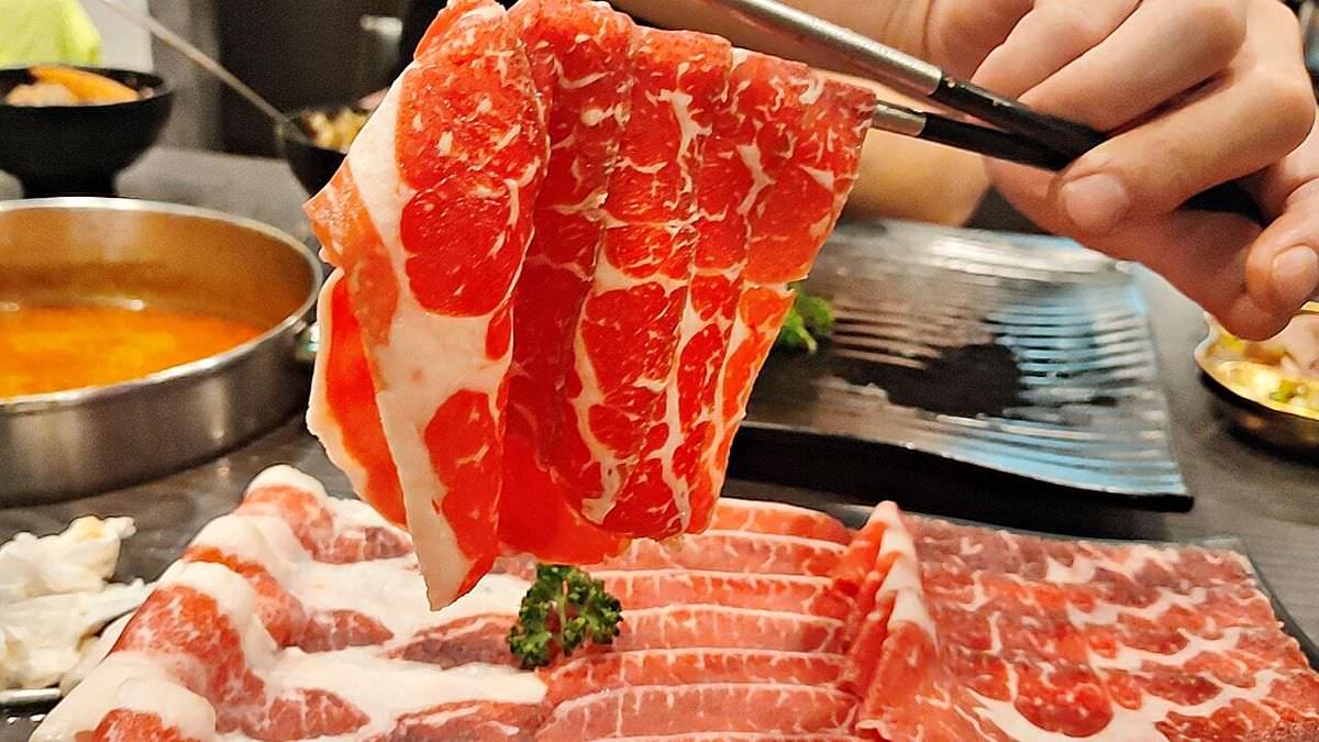台北市萬華區。94咖哩孃-萬大鍋物店 || 獨門特製咖哩湯頭,悠閒享用慢活鍋物、蔬食自助吧吃到飽 - 第19張圖