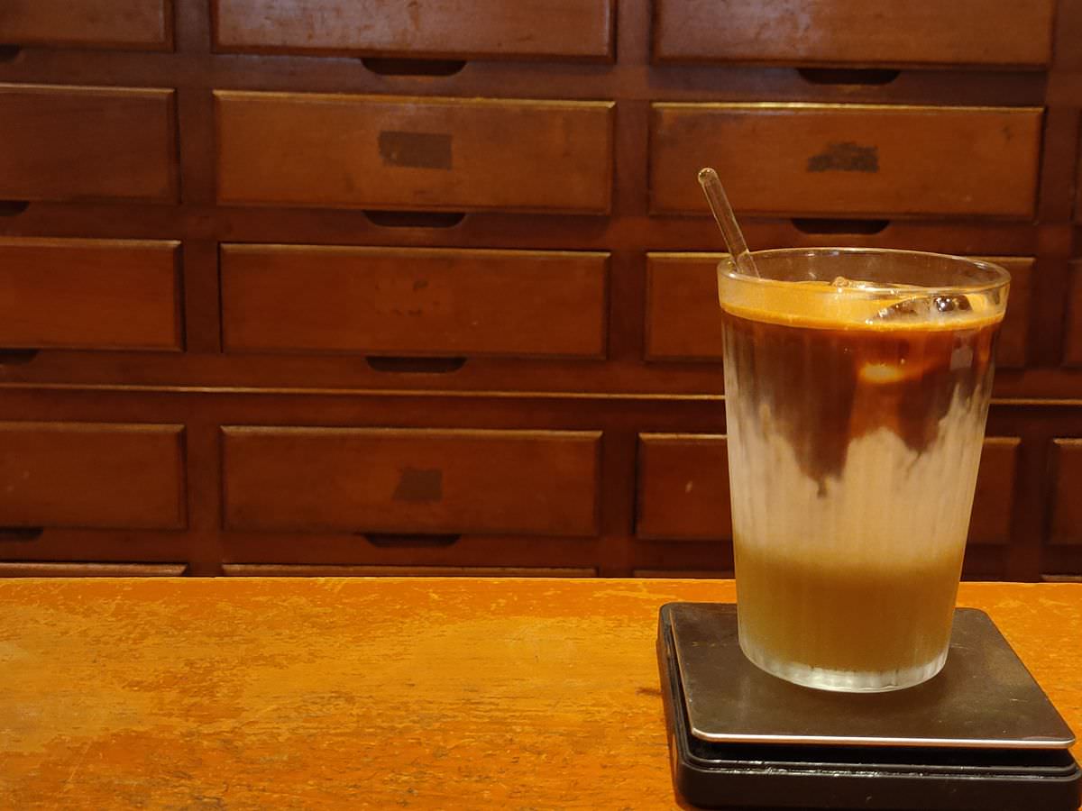 台北中山區。德佈咖啡Debut Cafe || 不限時復古風情咖啡廳 - 第17張圖