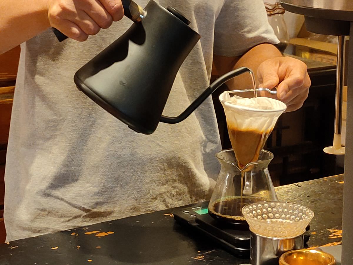 台北中山區。德佈咖啡Debut Cafe || 不限時復古風情咖啡廳 - 第13張圖